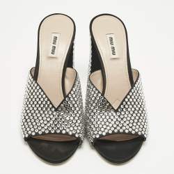 Pre Owned صندل سلايد ميو ميو كعب بلوك مزخرف كريستال ساتان أسود مقاس 39.5