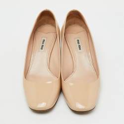 Pre Owned Miu Miu Beige Patent Leather Crystal Embellished Block Heel Pumps Size 40