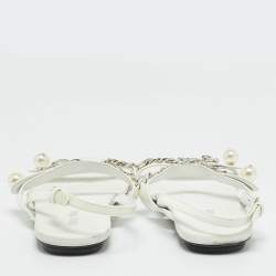 Pre Owned Miu Miu Cream Patent Leather Chain and Pearl Embellished Flat Sandals Size 40