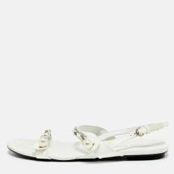 Pre Owned Miu Miu Cream Patent Leather Chain and Pearl Embellished Flat Sandals Size 40