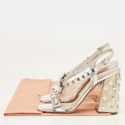 مملوكة مسبقًا Miu Miu Size 39.5 Silver Patent Leather Crystal Embellished Block Heel Sandals 