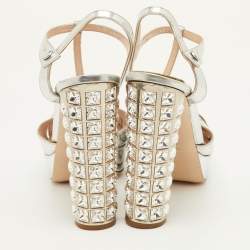 مملوكة مسبقًا Miu Miu Size 40.5 Silver Leather T-Strap Crystal Block Heel Platform Sandals