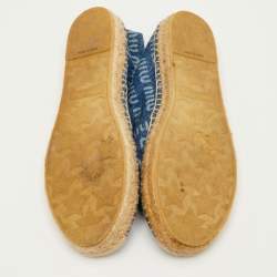 مملوكة مسبقًا حذاء فلات إسِبَادْرِيل جينز مطبوع بلوغو أزرق مقاس 41 ميوميو