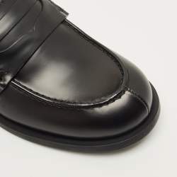 مملوكة مسبقًا حذاء لوفرز ميو ميو دونا جلد أسود مقاس 39