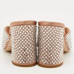 مملوكة مسبقًا حذاء مولز ميو ميو ساتان رمادي مزخرف كريستال كعب مقاس 40.5