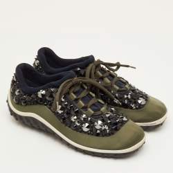 مملوكة مسبقًا حذاء رياضي ميو ميو قماش متنوع الألوان مزخرف بالكريستال منخفص العنق مقاس 38