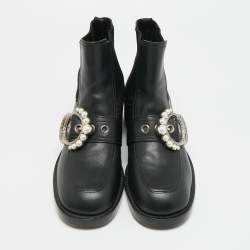 مملوكة مسبقًا Miu Miu Size 39 Black Leather Crystal Embellished Buckle Ankle Length Boots