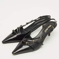 مملوكة مسبقًا حذاء كعب عالي ميو ميو سير جلد لامع أحمر نبيذي مقدمة مدببة بمشبك حزام خلفي مقاس 37.5