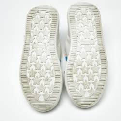 مملوكة مسبقًا حذاء رياضي ميو ميو جلد أبيض منخفض العنق مقاس 38.5