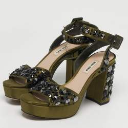 Pre Owned صندل ميو ميو نعل سميك مزخرف كريستال ساتان وقطيفة أسود / أخضر مقاس 38.5