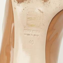 مملوكة مسبقًا حذاء كعب عالي ميو ميو جلد لامع أسود مقدمة مفتوحة فيونكة مقاس 38