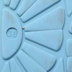 مملوكة مسبقًا Miu Miu Size 38 Light Blue Rubber Wavy Slippers