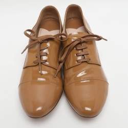 مملوكة مسبقًا Miu Miu Beige Patent Leather Crystal Embellished Lace Derby Size 38