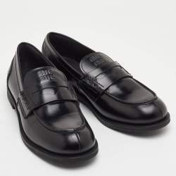 مملوكة مسبقًا Miu Miu Size 38 Black Leather Slip On Loafers