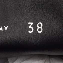 مملوكة مسبقًا Miu Miu Size 38 Black Leather Slip On Loafers