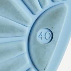 Pre Owned صندل مطاطي مسطح مموج ميوميو أزرق فاتح مقاس 40