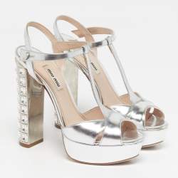 Pre Owned صندل ميو ميو جلد محبب يشبه السحلية أسود مزخرف بالكريستال بحزام للكاحل مقاس 39