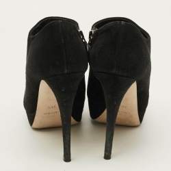 مملوكة مسبقًا Miu Miu Size 36.5 Black Suede Platform Booties