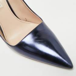 مملوكة مسبقًا حذاء كعب عالي ميو ميو جلد أزرق كحلي مقدمة مدببة مقاس 38.5