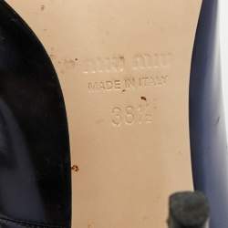 مملوكة مسبقًا حذاء كعب عالي ميو ميو جلد أزرق كحلي مقدمة مدببة مقاس 38.5