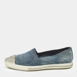 Pre Owned Miu Miu Size 38.5 Blue Denim and Metal Crystal Embellished Cap Toe Slip On Sneakers
