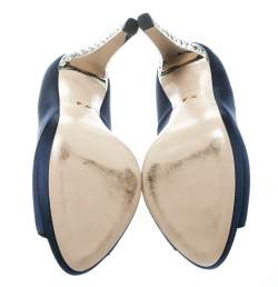 مملوكة مسبقًا Miu Miu Blue Satin Crystal Embellished Heel Peep Toe Platform Pumps Size 39