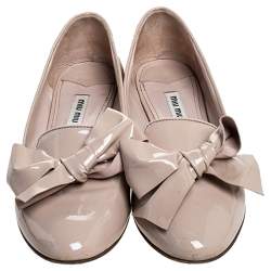 Pre Owned Miu Miu Beige Patent Leather Bow Jeweled Heel Flats Size 37.5