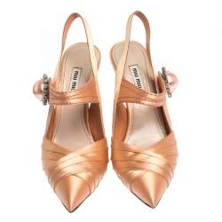 Pre Owned Miu Miu Peach Pleated Satin Crystal Embellished Pointed Toe Slingback Sandals Size 37.5