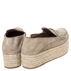 Pre Owned حذاء لوفرز إٍسبادريل ميو ميو مزين بسير بيني و بنعل سميك سويدي بيج مقاس 38