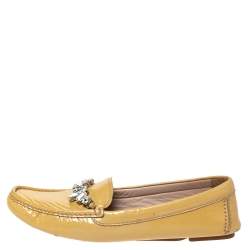 Miu Miu Pale Yellow Patent Leather Crystal Embellished Slip On Loafer Size 40.5