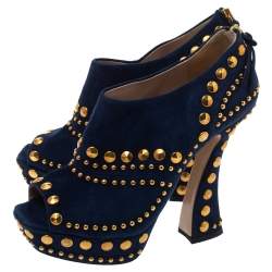 مملوكة مسبقًا Miu Miu Blue Suede Studded Peep Toe Booties Size 36