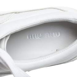 مملوكة مسبقًا Miu Miu White Leather Heart Embellished Platform Sneakers Size 36