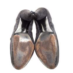 مملوكة مسبقًا Miu Miu Grey Suede Ankle Booties Size 38