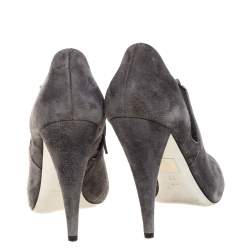 مملوكة مسبقًا Miu Miu Grey Suede Ankle Booties Size 38