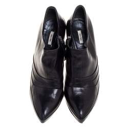 Pre Owned Miu Miu Black Leather Booties Size 39