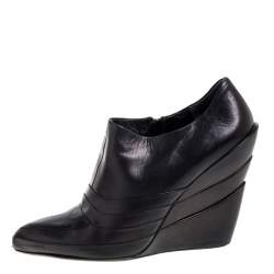 Pre Owned Miu Miu Black Leather Booties Size 39