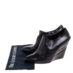 Pre Owned Miu Miu Black Leather Booties Size 39