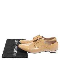 Pre Owned حذاء ديربى ميو ميو أربطة جلد لامع بيج مقاس 37