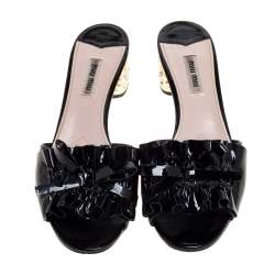 مملوكة مسبقًا Miu Miu Black Patent Leather Ruffled Bow Embellished Slide Sandals Size 39