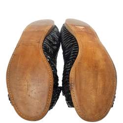 Pre Owned حذاء فلات باليه ميو ميو مقدمة مفتوحة فيونكة مجعد جلد لامع أسود مقاس 38 