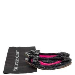 Pre Owned حذاء فلات باليه ميو ميو مقدمة مفتوحة فيونكة مجعد جلد لامع أسود مقاس 38 