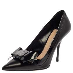 Pre Owned Miu Miu Patent And Leather Bow Pointed Toe Pumps Size 36