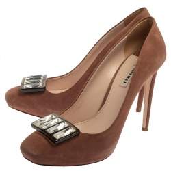 مملوكة مسبقًا Miu Miu Brown Suede Slip On  Pumps Size 41