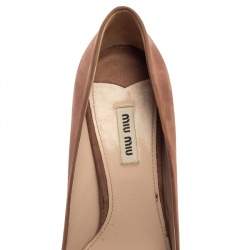 مملوكة مسبقًا Miu Miu Brown Suede Slip On  Pumps Size 41