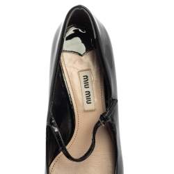 Pre Owned حذاء باليرينا فلات ميو ميو ماري جين جلد أسود لامع م قاس 35.5