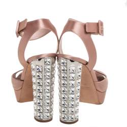 مملوكة مسبقًا Miu Miu Nude Satin Embellished Block Heel Peep Toe Platform Ankle Strap Sandals Size 38.5