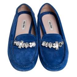 مملوكة مسبقًا Miu Miu Blue Suede Crystal Embellished Slip On Loafers Size 39.5