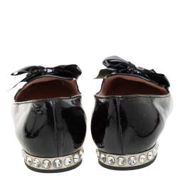 Pre Owned حذاء باليرينا فلات ميو ميو جلد لامع أسود فيونكة زخرفة كريستال مقاس 40.5