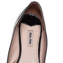 Pre Owned حذاء باليرينا فلات ميو ميو جلد لامع أسود فيونكة زخرفة كريستال مقاس 40.5