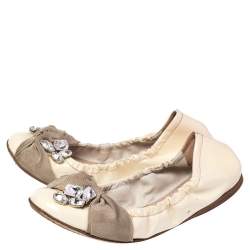 Miu Miu Cream Patent Leather Crystal Embellished Scrunch Ballet Flats Size 36